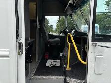 2018 Ford E-450 Super Duty 18 Foot Step Van With Shelving - Photo 12