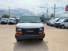 2015 GMC SAVANA 2500 12-PASSENGER RWD 2500 135' LS w/1LS - Photo 2