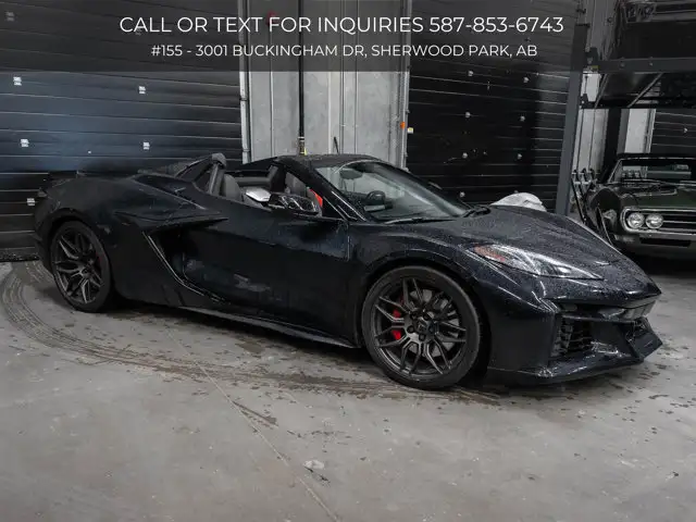 2024 Chevrolet Corvette 3LZ Convertible | One Owner | Front