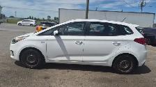 2015 Kia Rondo LX, WELL MAINTAINED, WINTER TIRES, CERTIFIED - Photo 2