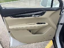 2019 Cadillac XT5 FWD - Photo 8