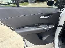 2024 Cadillac XT4 AWD Sport - Photo 19