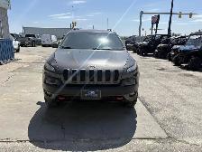 2018 Jeep Cherokee Trailhawk - Photo 2