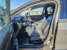 2019 GMC Acadia SLT 7 Pass Htd Lthr Driver Alert - Photo 11