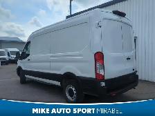 Ford Transit Cargo Van T-250 PA toit moyen 130 po PNBV de 9 070 - Photo 4