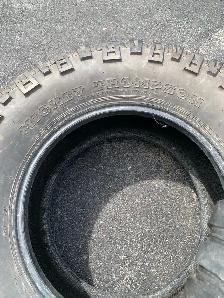 Two mickey thompson tires/38 X 15.50R20 LT - Photo 4