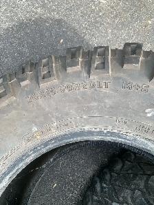 Two mickey thompson tires/38 X 15.50R20 LT - Photo 6