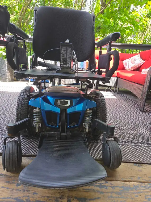 ELECTRIC WHEELCHAIR EXCELLENT CONDITION!
