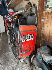 Construction and Welding Tools - Photo 2