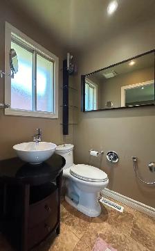 Best Deal! Really Spacious! Quite Bright! Two-Bedroom Unit Rent - Photo 8