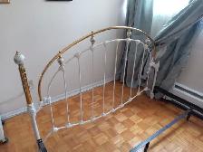 Queen size bed frame with iron rails - Photo 2