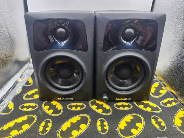 M-Audio AV32 Compact Desktop Speakers (#18930)
