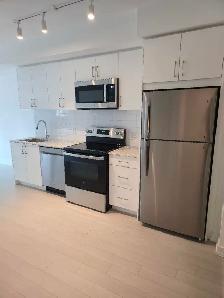 1 Bed   Den , 1 Parking,  1 Locker, 4010 Eglinton Ave West