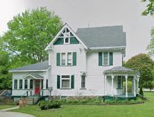 1900's Victorian Home - Photo 8