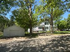 1900's Victorian Home - Photo 15