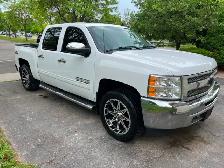2013  Chevy Silverado IN GREAT SHAPE - Photo 4