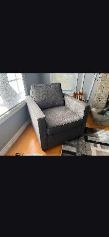 sofa and chair - Photo 3