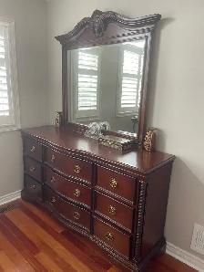 Queen Bedroom Set