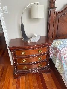 Queen Bedroom Set - Photo 3