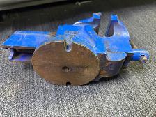 Record 5 Ton Bench Vice - Photo 3