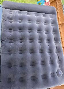 Outbound Queen Inflatable Air Mattress/Airbed - Photo 4