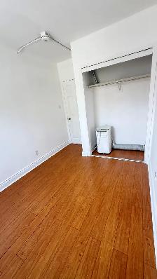 Queen w Spadina,$1599 utils inc,1br,over shop, Immed,July or Aug - Photo 9