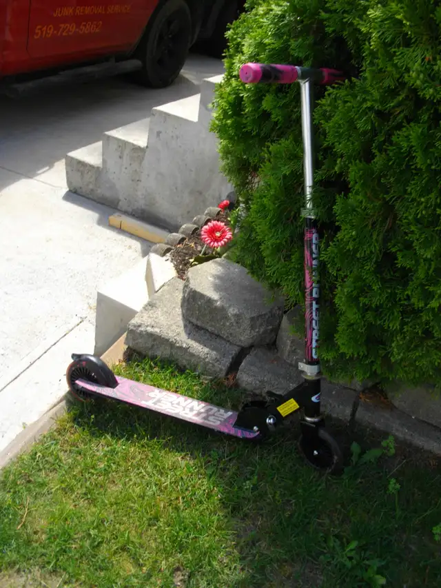 kids scooter $10