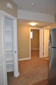 Bright Legal 2 bdrm basement suite in Hampton - Photo 7