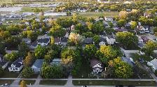 Rare investment opportunity in the heart of Selkirk! - Photo 5