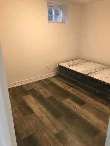 Basement room for rent near Kennedy Subway - Photo 5