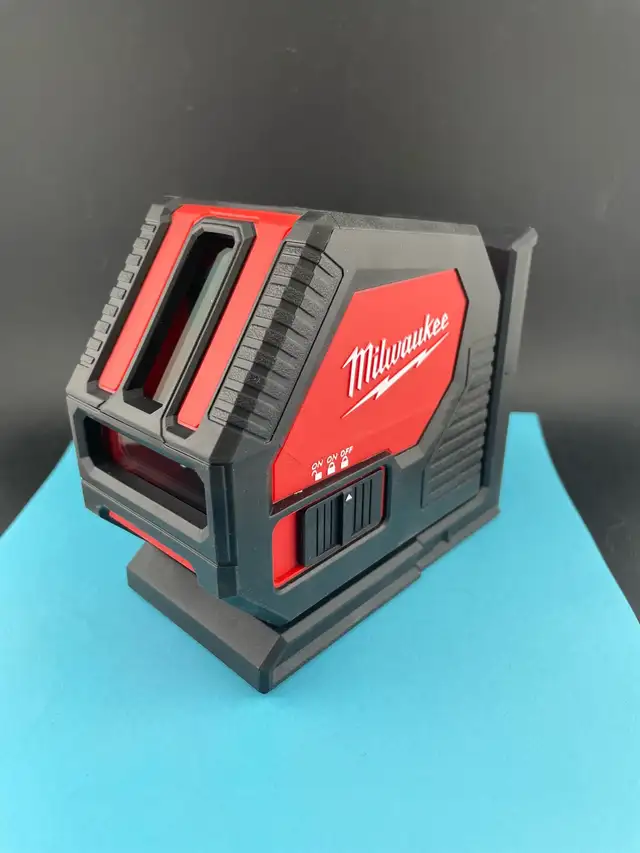 Milwaukee 3421 100FT Green Laser
