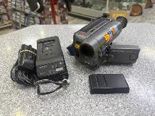 Sony CCD-TRV12 8MM Camcorder