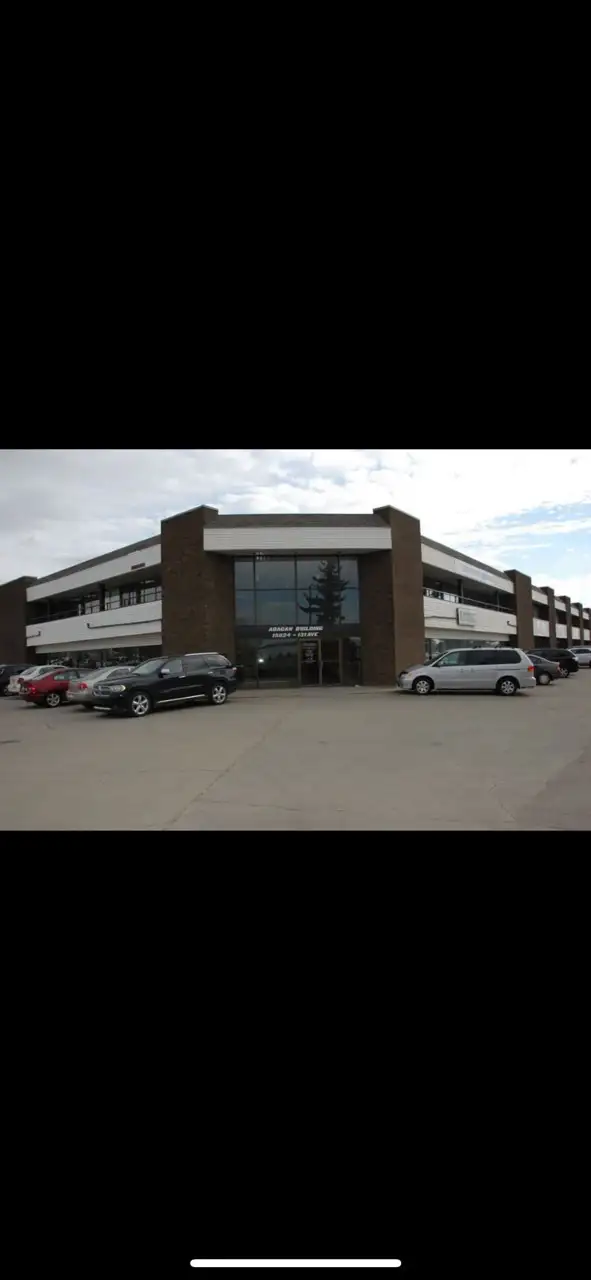 1600 ft.² Office FOR LEASE