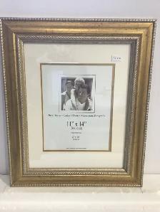 VARIETY OF PICTURE FRAMES