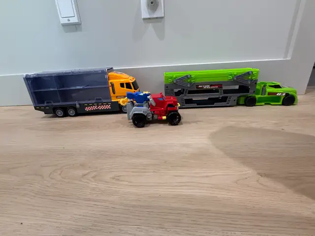 3 Trucks like new conditioner