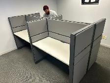 Used Desks Sale in Canada from Ufficio Furniture-Call Us Now!