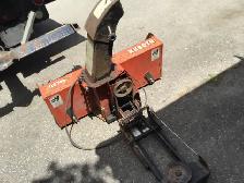 KUBOTA 4 foot BELTDRVEN SNOWBLOWER - Photo 4