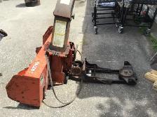 KUBOTA 4 foot BELTDRVEN SNOWBLOWER - Photo 6