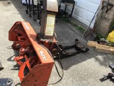 KUBOTA 4 foot BELTDRVEN SNOWBLOWER - Photo 7