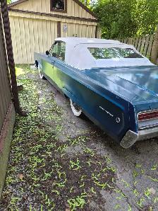 Chrysler 300 Convertible - Photo 4