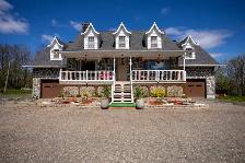 Magnifique Ranch St-Apolinnaire 5 chambres, 3sdb et plus