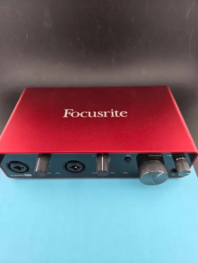 Focusrite Scarlet Gen 3 4i4 In Box