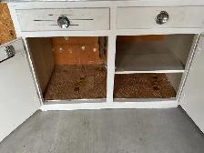 ANTIQUE PANTRY - Photo 4