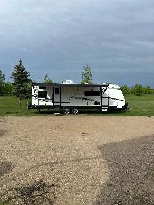 2022 East To West Alta Camper 2800 BKH