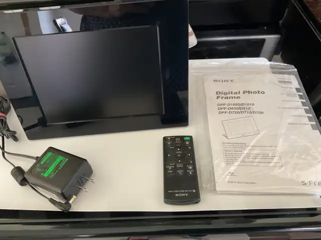 SONY DIGITAL PHOTO FRAME