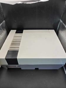NINTENDO ENTERTAINMENT SYSTEM W/ACC - Photo 2