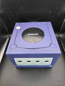 NINTENDO GAMECUBE PURPLE W/ACC