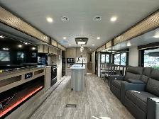 2025 Outback 328RL COUPLES UNIT, LUXURY, SPACIOUS - Photo 5