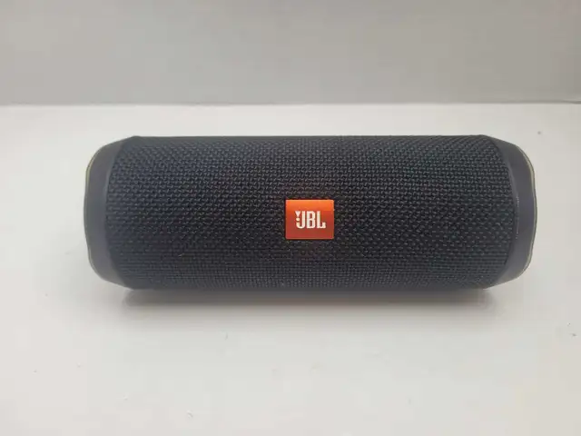 JBL Flip 4 Bluetooth Speaker - Black