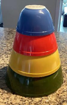 Pyrex Bowls